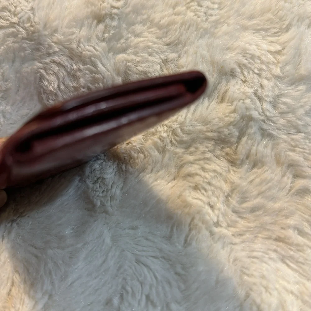 Louis Vuitton 4 Ring Key Holder Case In The Maroon Family - Picture 10 of 16